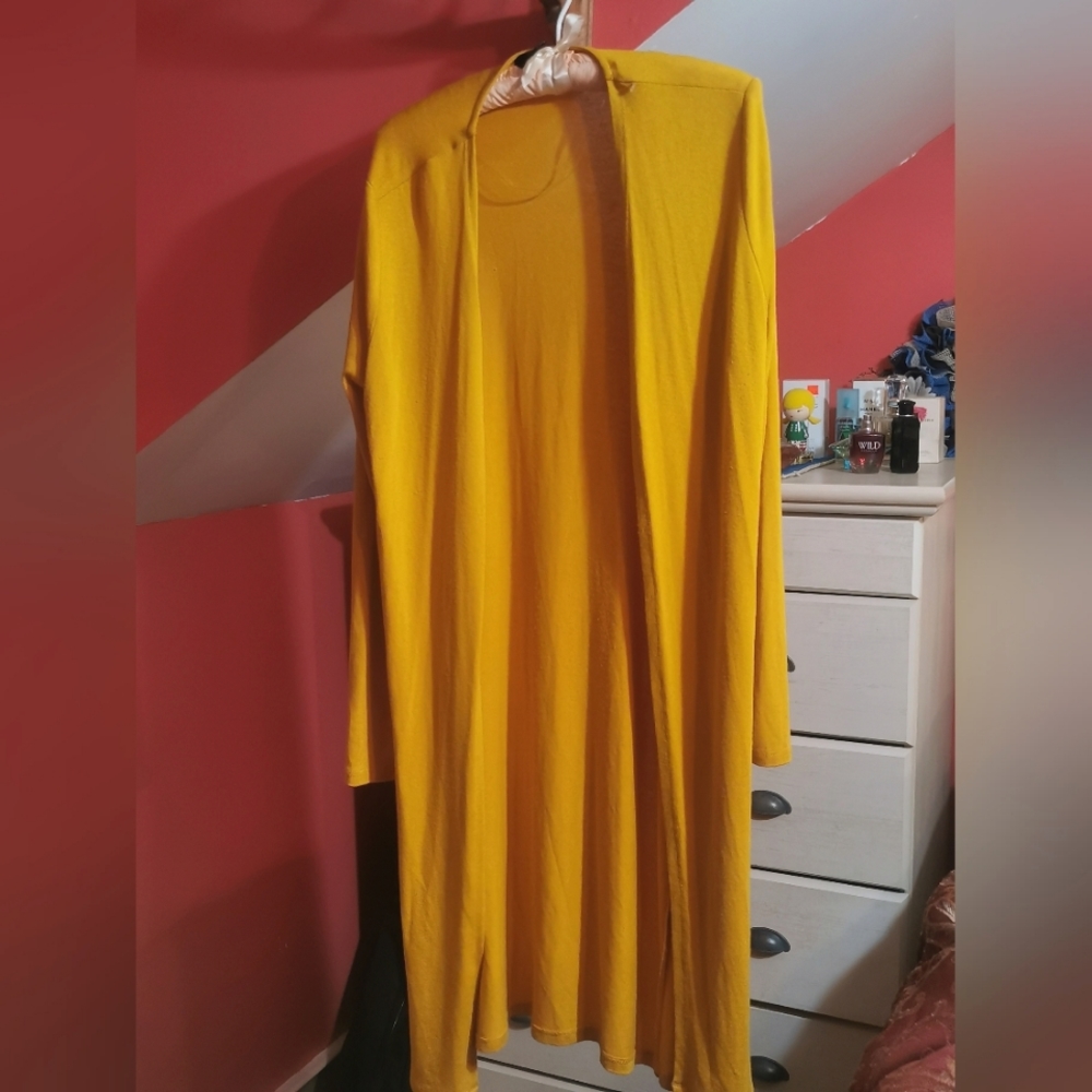Yest the Netherlands yellow duster sweater